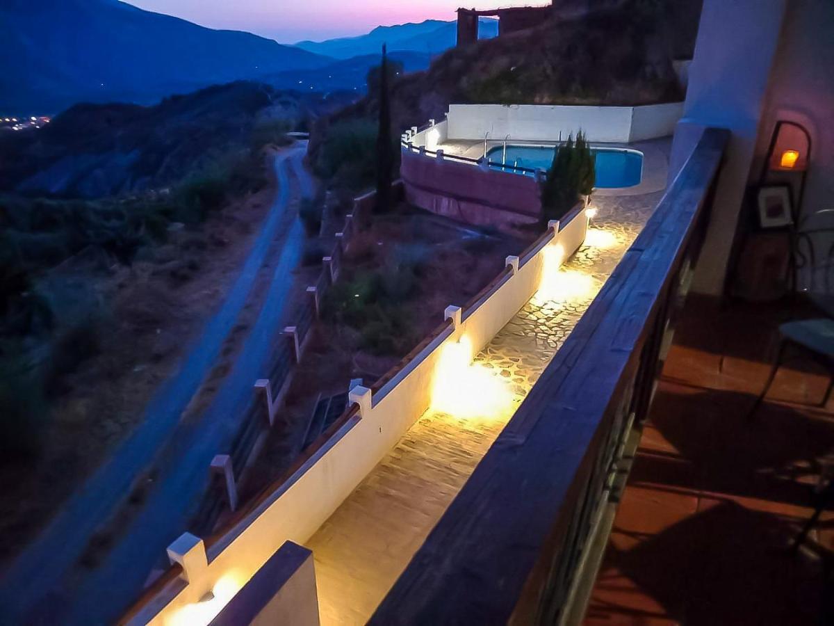 Apartamento En El Corazon De Las Alpujarras Carataunas Exterior photo